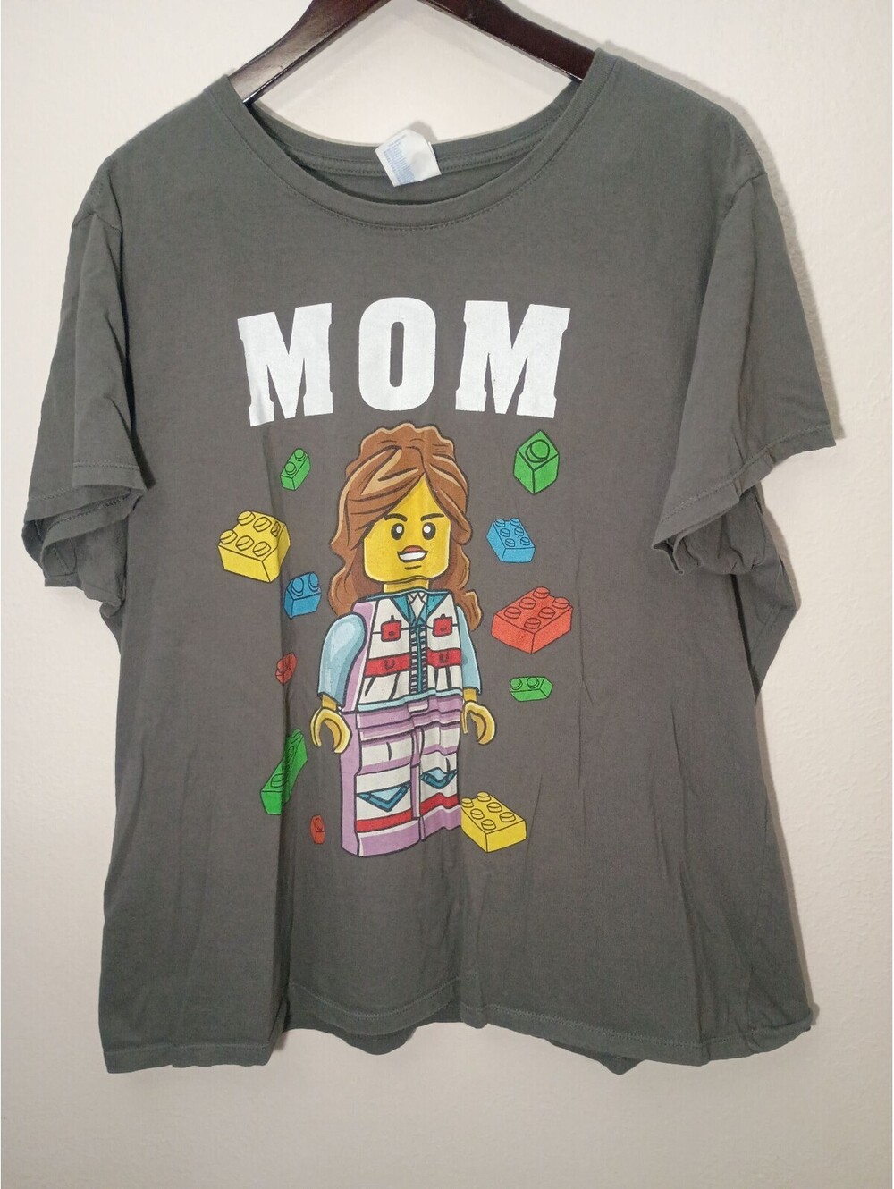 Port & Company Ladies 3XL Gray LEGO Mom Graphic T-Shirt
